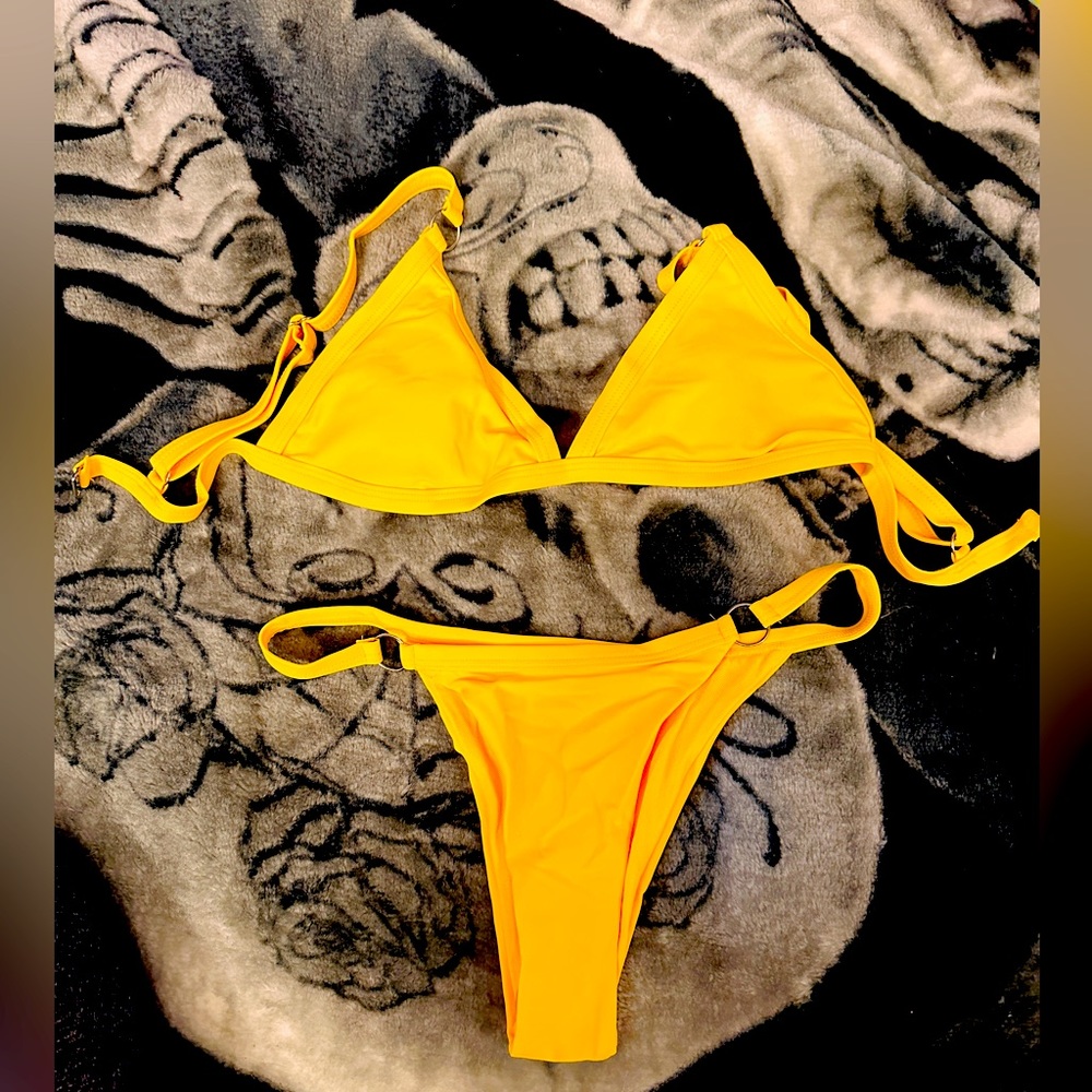 Cupshe Yellow Triangle String Bikini